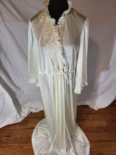 VTG Collectibles JC Penney Ivory embroidered Night Gown Robe Size M