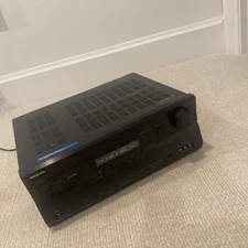 Onkyo TX SR500 5.1 Channel 80 Watt Receiver  [no remote] works great little dust