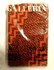 VINTAGE GALLERIA  LADY PEPPERELL  PILLOWCASE SET 20 X 26 🎀