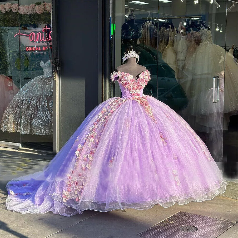 Women's Long Sleeve Sweetheart Quinceanera Dresses Lace Appliques Beaded  Ball Gown