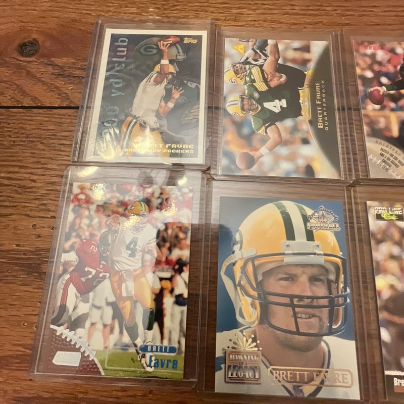 Brett Favre 10 Card Lot - All Different Cards, All Green Bay Packers