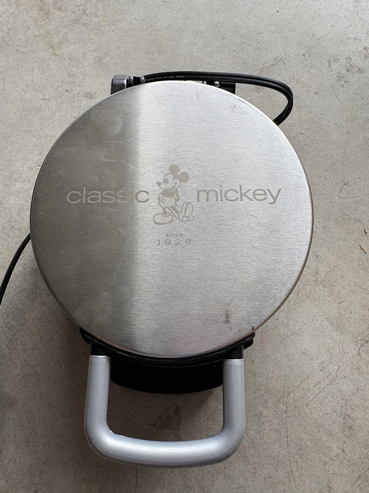 Disney Classic Mickey Pancake Maker Electric Nonstick Silver WMR-CA Kitchen