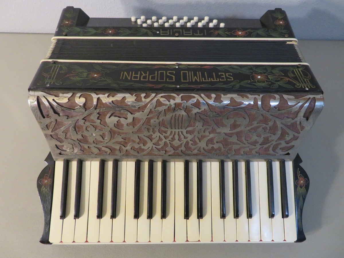 Soprani アコーディオン Certified Pre-owned Accordion: S. Soprani (19 1/2