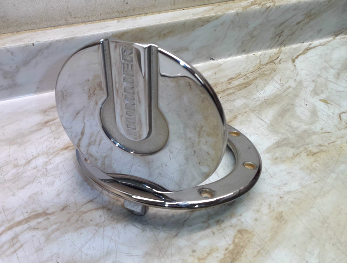 19159135 03 to 07 Hummer H2 Gas Tank Fuel Filler Door Cover Lid Chrome OEM