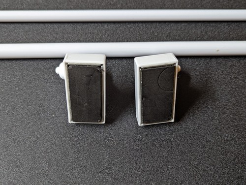 Magnetic Curtain Rods for Metal Doors - White - Adjustable - Picture 4 of 6