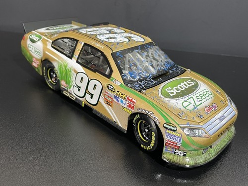 Carl Edwards Autographed Scotts Las Vegas Win 2011 Elite 1/24 NASCAR Die-Cast - Picture 3 of 16