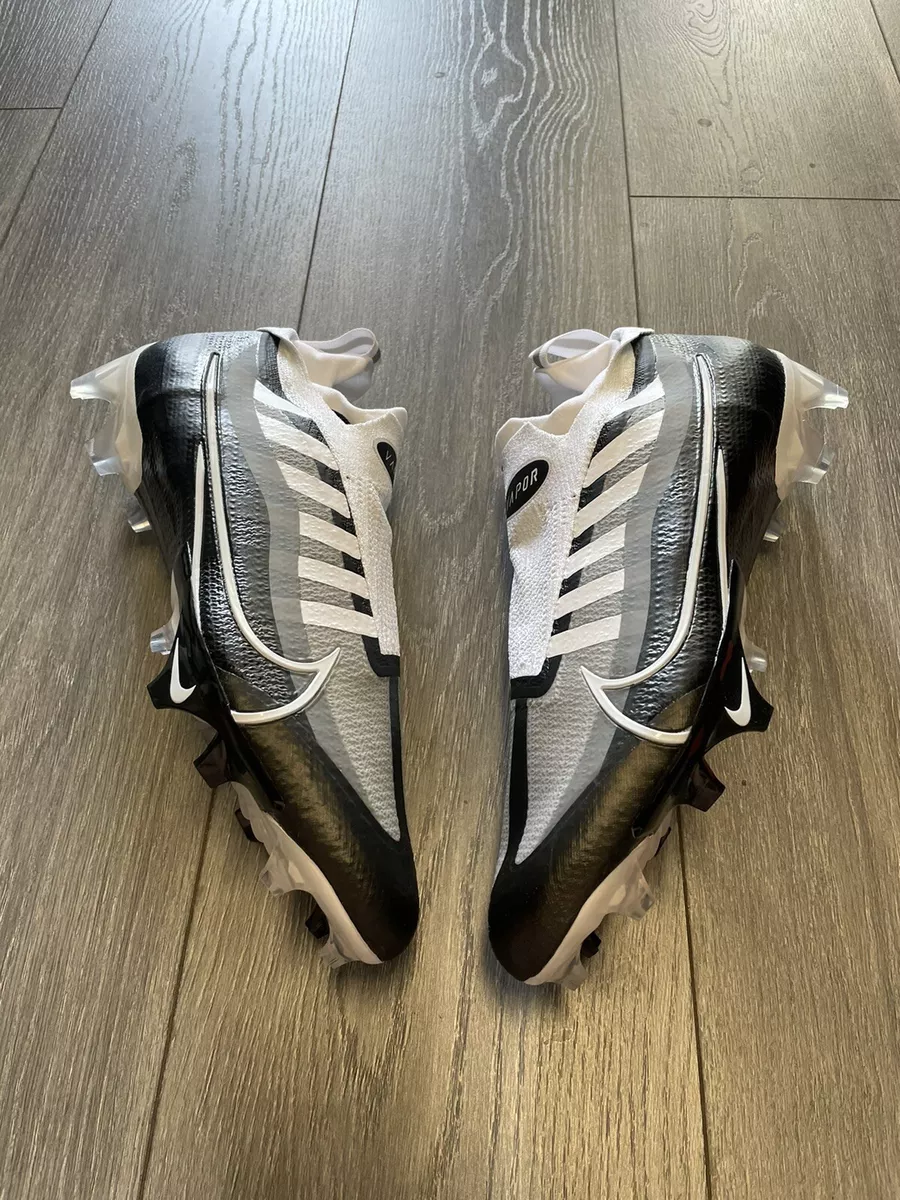 nike supreme cleats