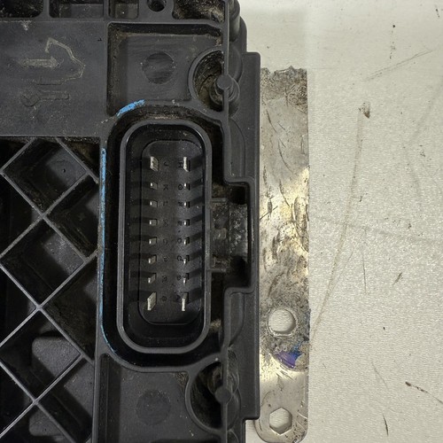 2018-2024 CHEVROLET EQUINOX DIFFERENTIAL LOCKING CONTROL MODULE UNIT OEM - Picture 6 of 9