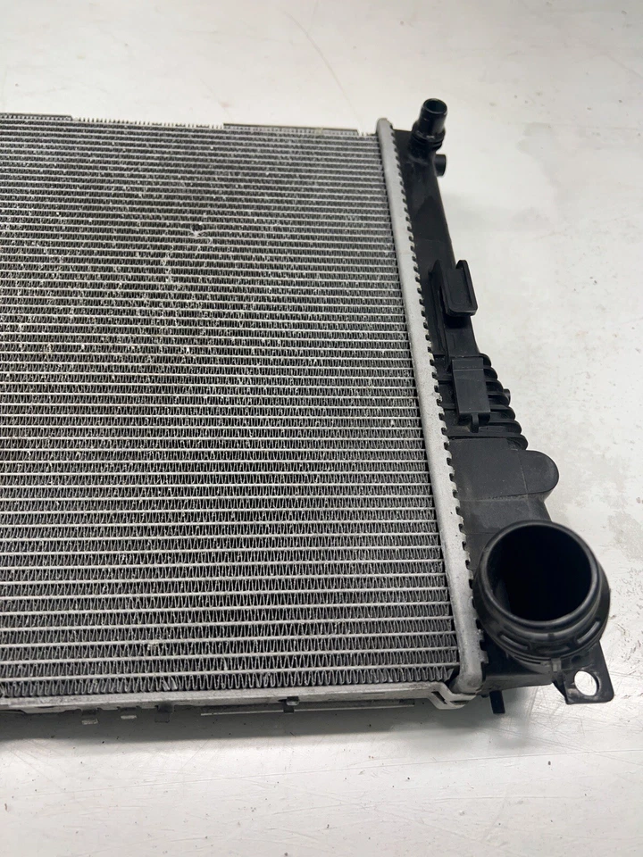 2014-2016 BMW 328D XDRIVE 2.0L - Radiator 7600523 - Image 3 of 4