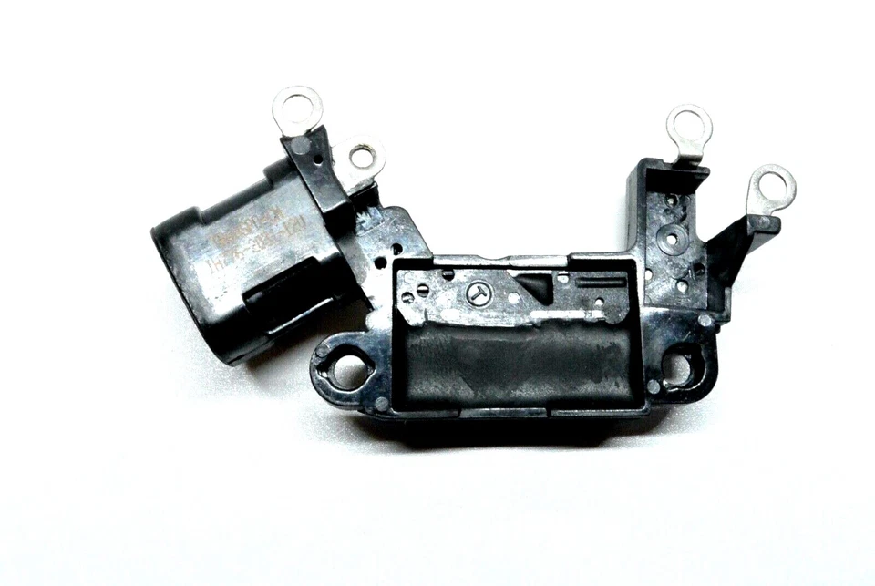 Regolatore Di Alternatore Transpo IH776 Per Opel Astra Signum Vectra Zafira - Immagine 2 di 4