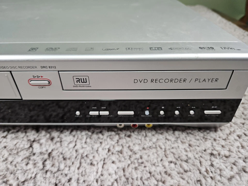 Grabadora de DVD RCA DRC-8312 VCR combo solo piezas. Ver descripción  Foto 2 de 4