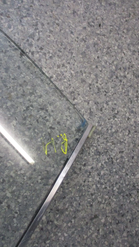 1965 1966 CHEVROLET BISCAYNE BELAIR PONTIAC QUARTER GLASS 2 DOOR SEDAN RIGHT - Image 4 of 4