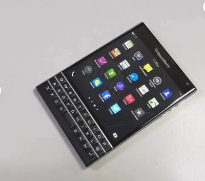 BlackBerry Passport Q30 - 32GB (Unlocked)- Black-Very Good Condition