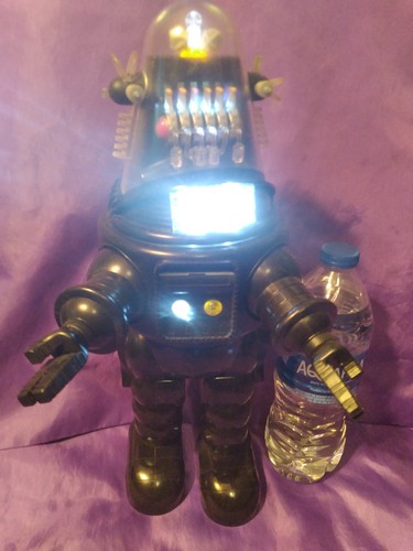 Robby the Robot Vintage Battery Operated Talking/Walking Robot