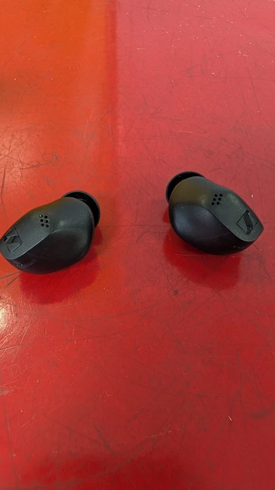 Sennheiser Accentum Wireless, photo 2 of 5