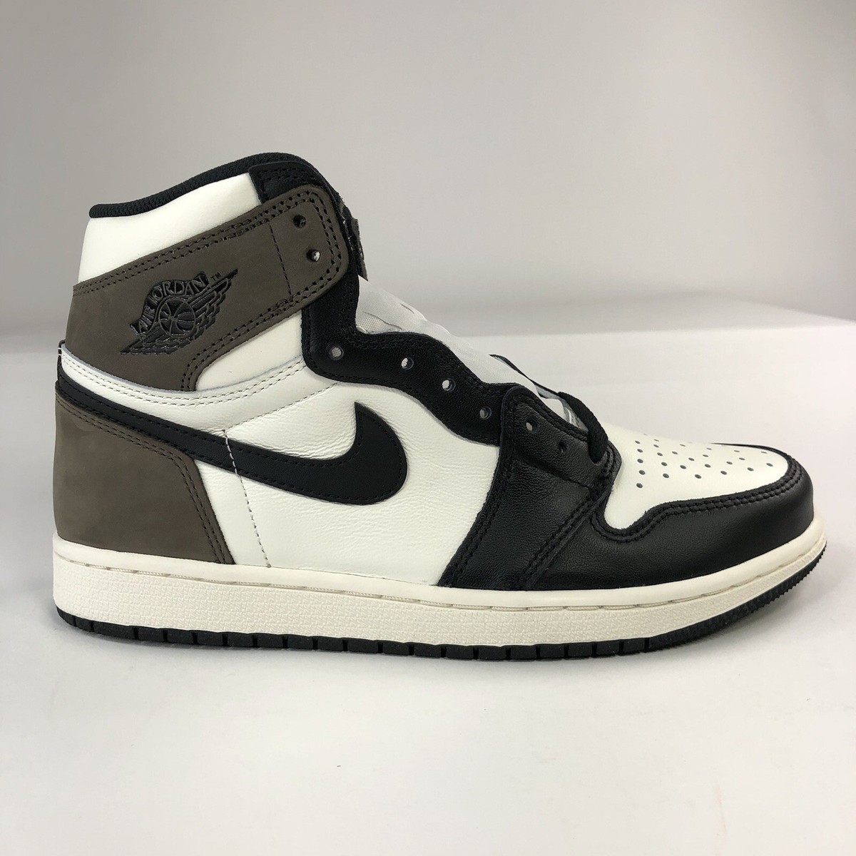 シューズ(男性用) Nike Air Jordan 1 High OG Dark Mocha Nike Air Jordan Retro 1 High OG Dark Mocha GS Size 4y New