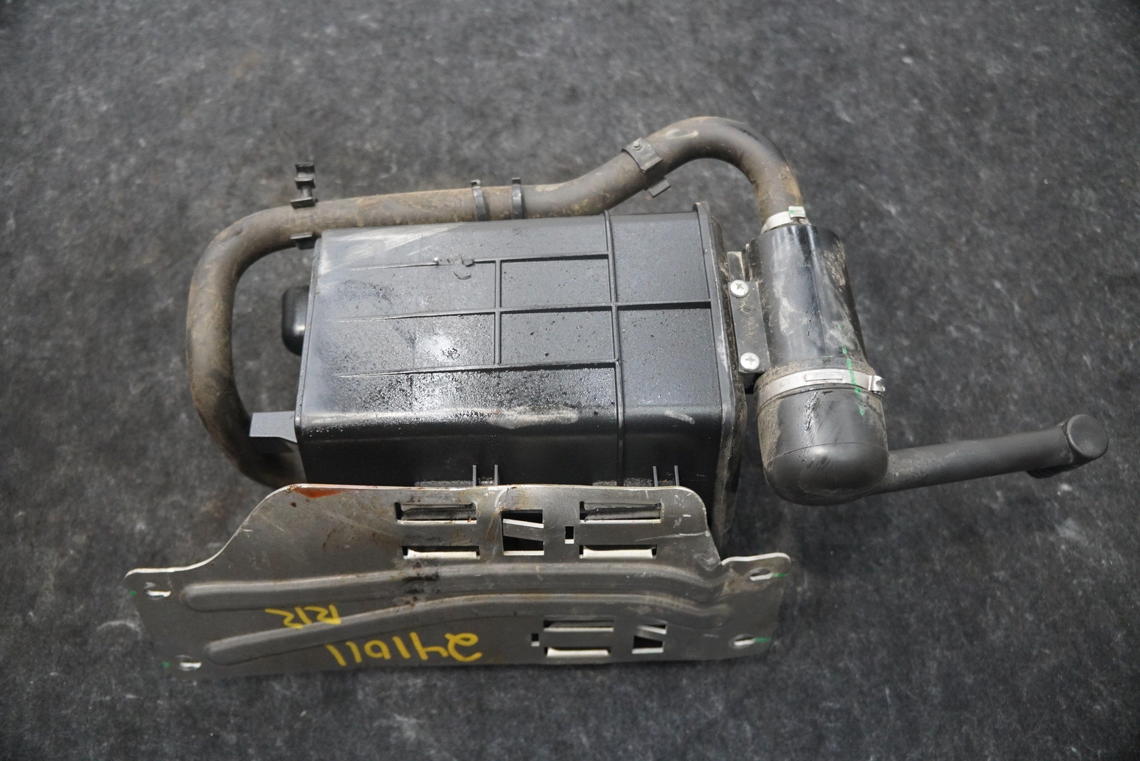 Fuel Vapor Charcoal Canister Evaporator 11K0057CP OEM McLaren 570S 2018