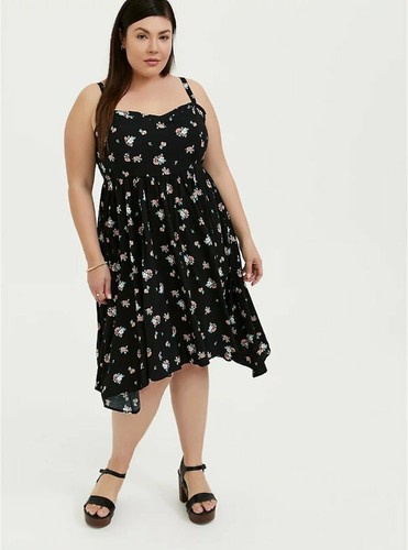 NWT TORRID Plus Size 2 2X 18-20 Black 