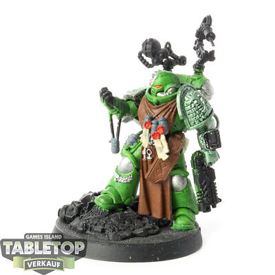 Deathwatch - Primaris Apothecary - teilweise bemalt