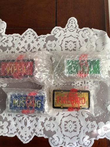 1998 Hot Wheels Avon Park n Plates 4er Set Mustang, Viper, Firebird & Cuda Neu in OVP