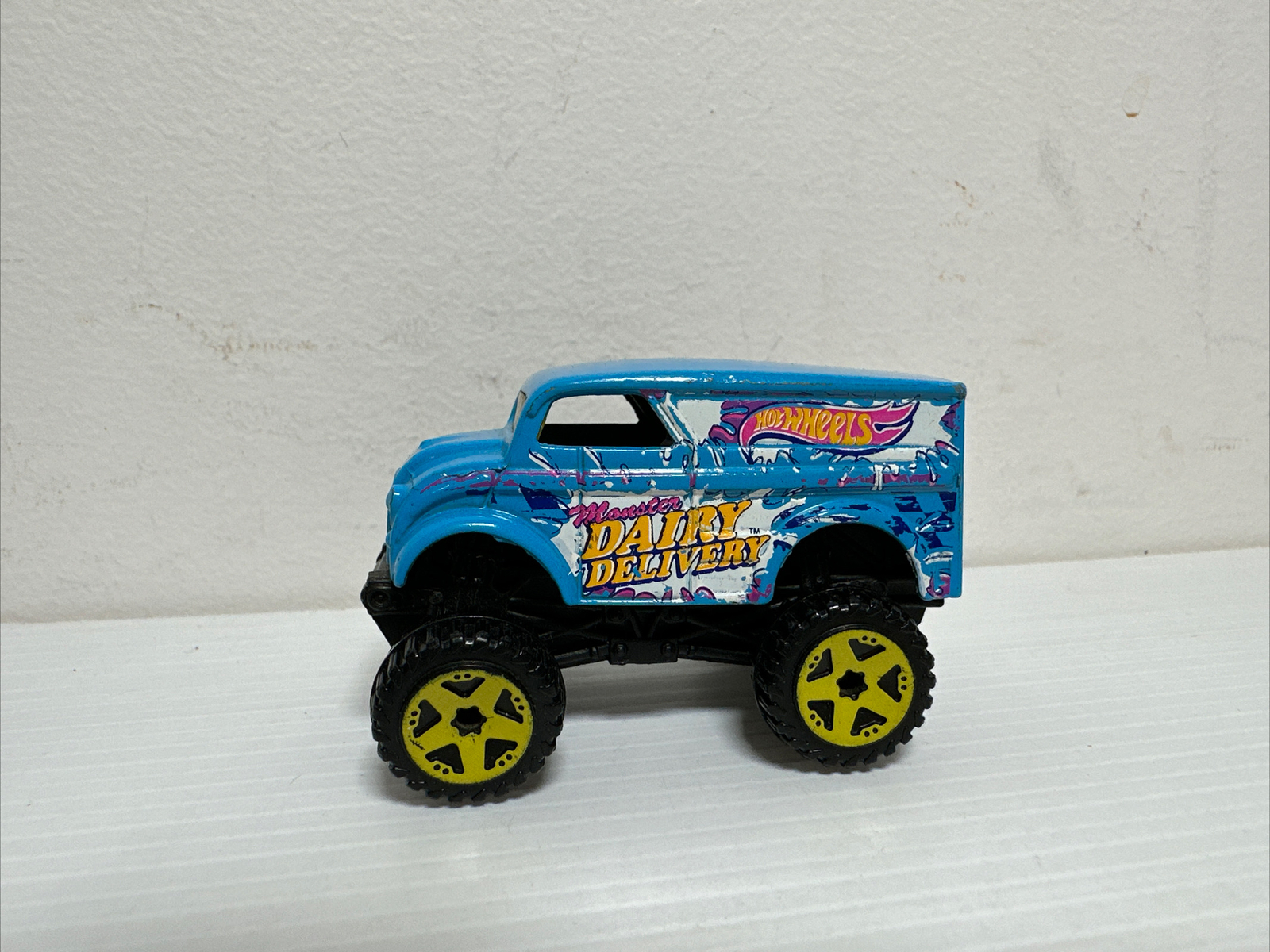Picture 1 of 8