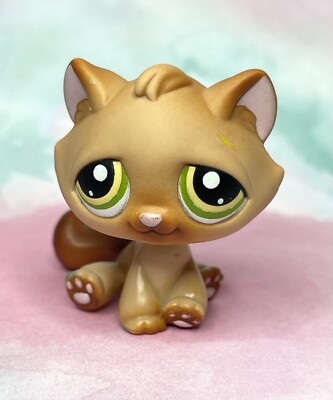 LPS Littlest Pet Shop #194 Brown Sitting Tabby Cat Kitten Green