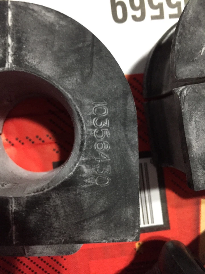 06-11 Cadilliac DTS varillas de amarre interiores y exteriores con bujes de barra estabilizadora de 2 piezas (18) Foto 4 de 4