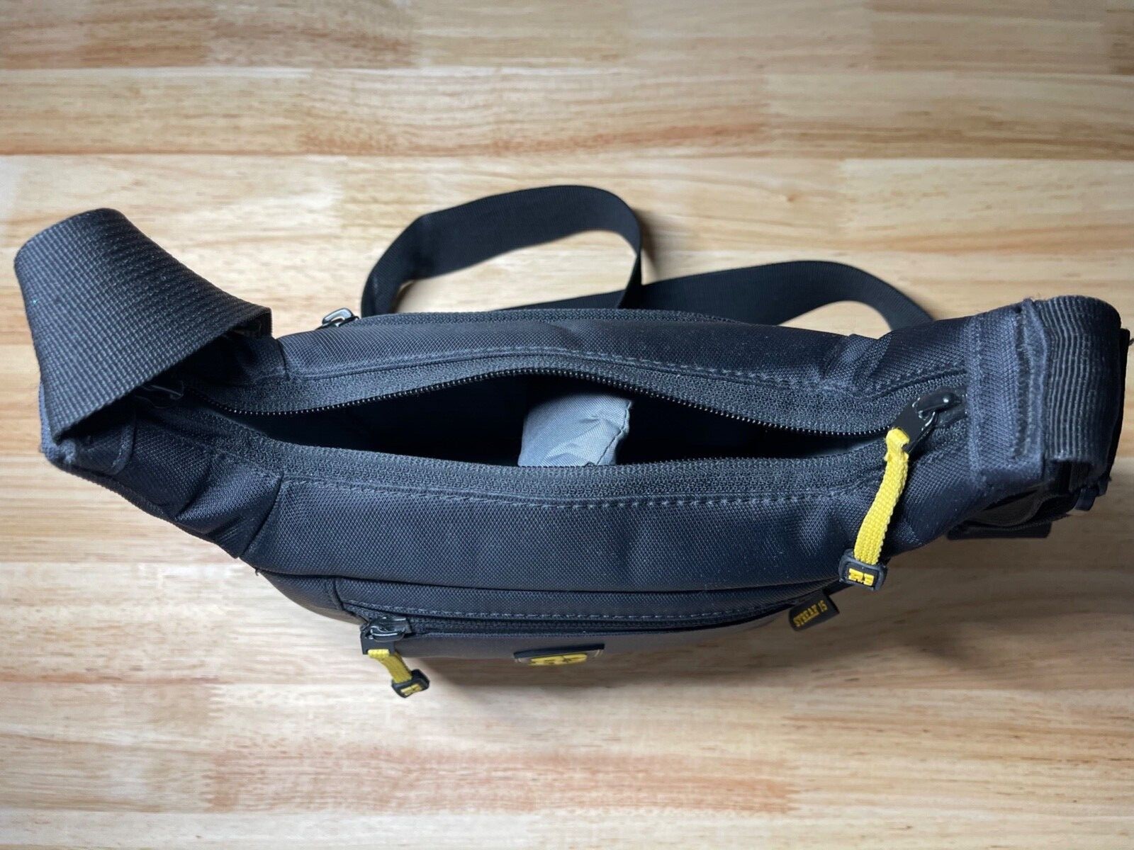 sony a6000 mirrorless camera with 1650mm lens and 55210mm lens