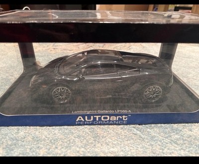 AUTOart Performance 1/18 Lamborghini Gallardo LP560-4 black
