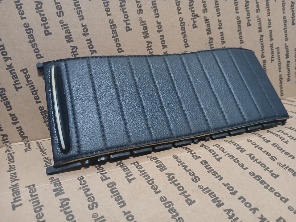 2006-2009 OEM Mercedes Benz CLK 350 Center Control Storage Slide Cover - Image 3 of 4
