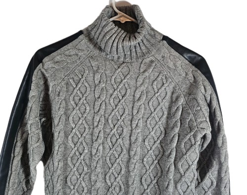 NWT Evereve Harlow Pullover Cable Sweater Women's XS Gray Faux Leather Sleeve - Picture 2 of 6
