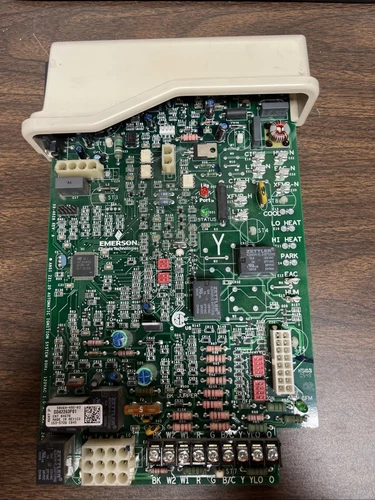 Emerson 50V64-495-03 Furnace Control Board Trane D342263P01 CNT 04678