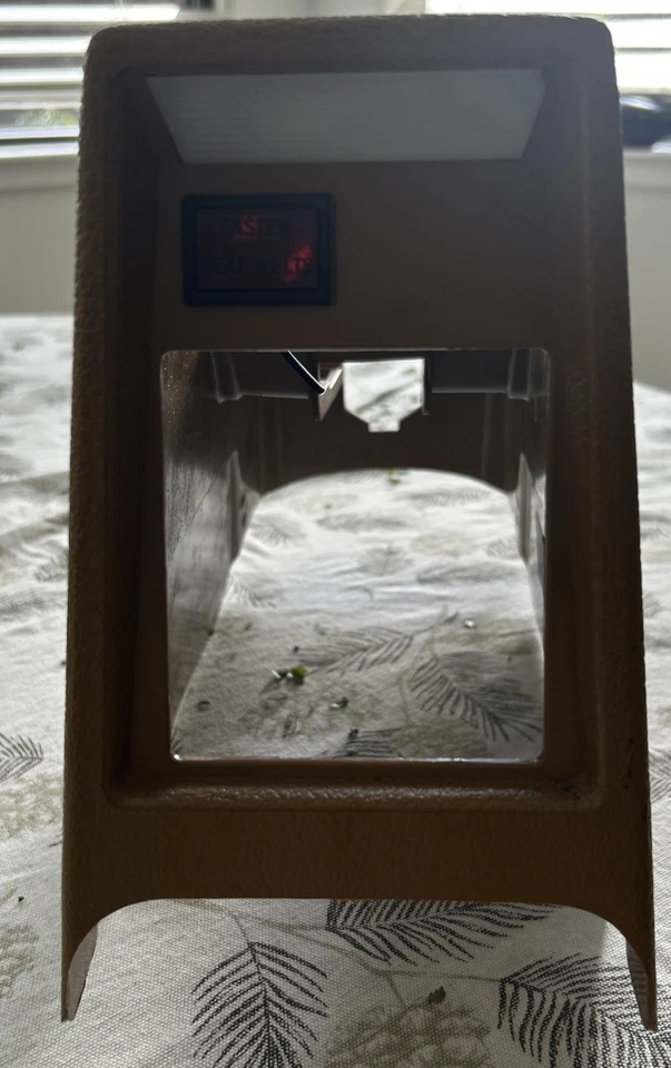 VOLVO 240 Consola Central Freno Estacionamiento Cubierta Beige - Camel Excelente Estado Foto 2 de 4