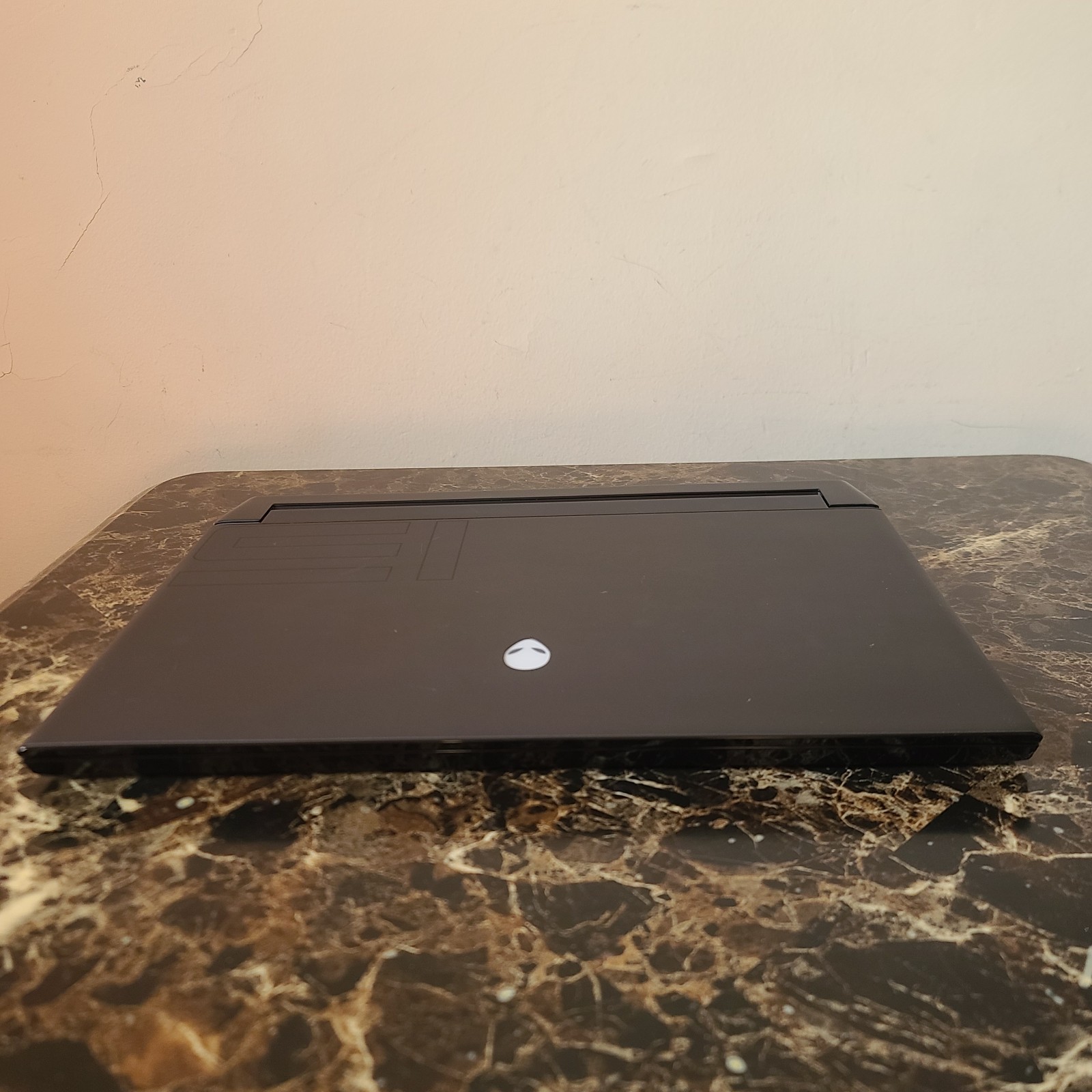 ALIENWARE M15 R2 GAMING LAPTOP CORE i7-9750H 16GB RAM RTX 2060