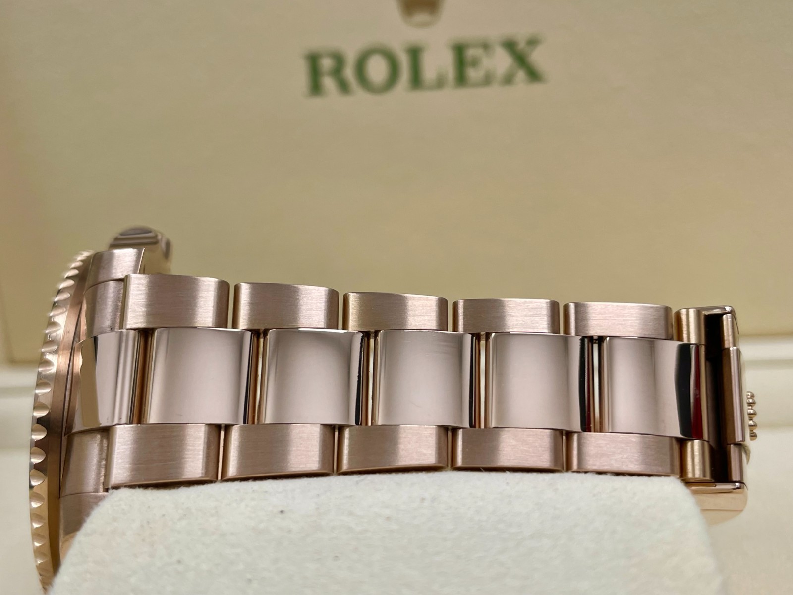 ROLEX GMT MASTER II ROOTBEER 126715CHNR FULL ROSE GOLD 18K FULL SET 2020 image 4