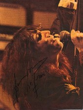 Patti Smith Autogramm signed A4 Zeitungsbild