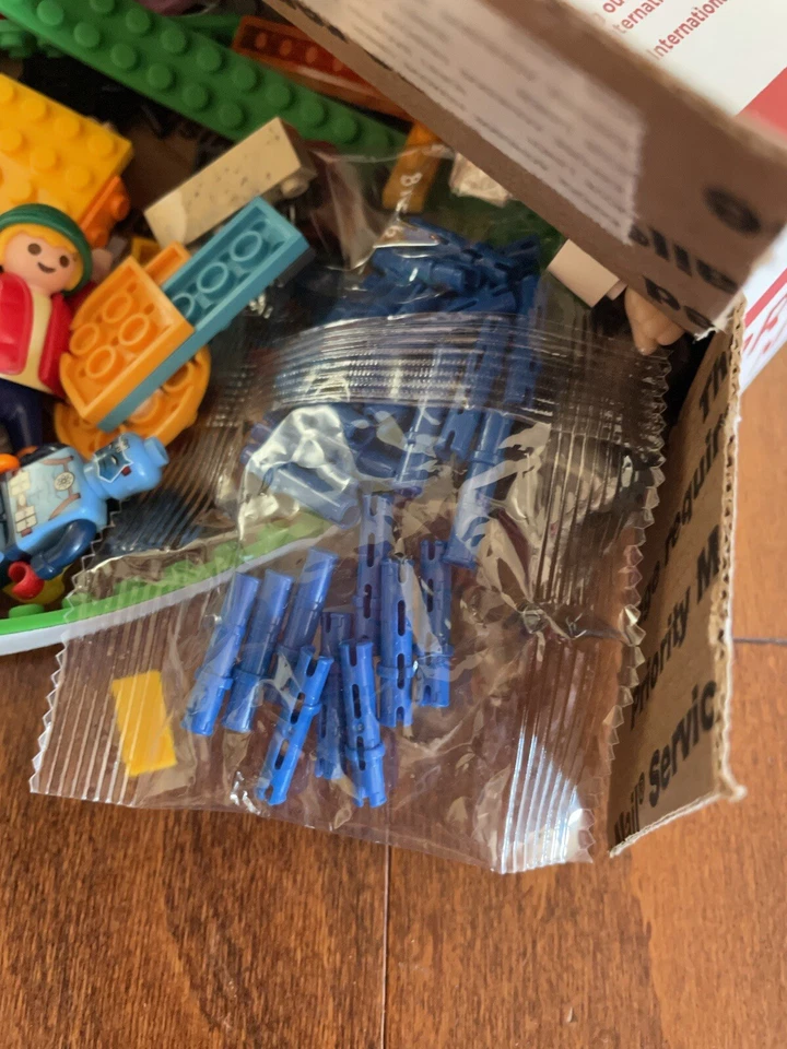 Mega Bloks 3.2 Lbs Box of Building Parts Bulk MOC Cars Brick Sticky Strips  - Image 3 of 4