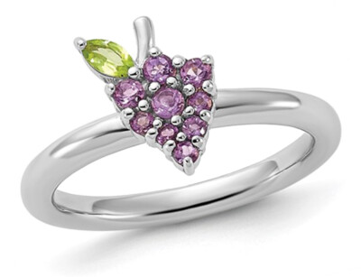 1/5 Karat (ctw) Amethyst Traube Ring in Sterlingsilber mit Peridot