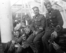 ORIGINAL VINTAGE PHOTO: Military Men Male Uniform Sleeping 40s 40's WW2 WWII