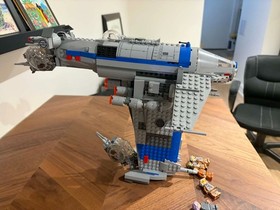 LEGO Star Wars (#75188) - Resistance Bomber (Complete with figures)