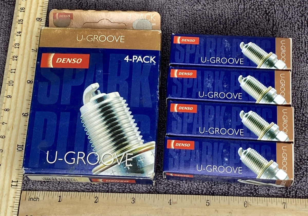 4 Denso W16ES-U DENSO 3025 Spark Plugs New Old Stock Genuine OEM Replacements
