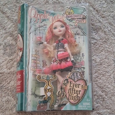Ever After High Apple White Hat-Tastic Party 11in Fashion Doll NRFB + Accs
