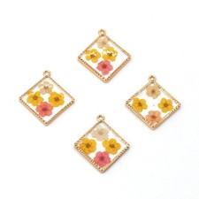 4PCS Gold Tone Real Dry Flower Resin Diamond Shape Charm Pendant Supply GBY506