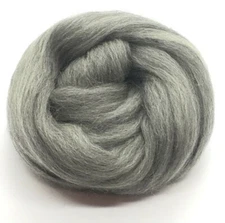 1 lb GRAY Wool Roving, Merino Grey Wool Roving, gray roving, Gray wool Top