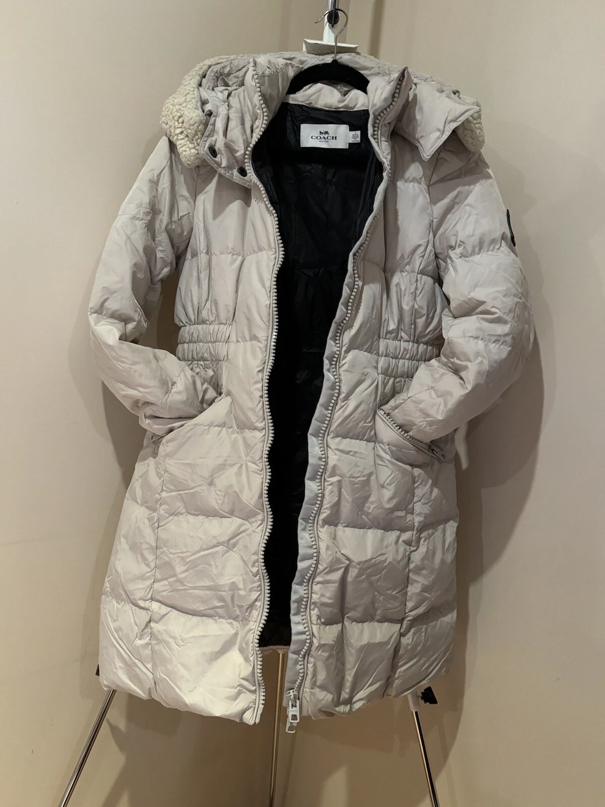 Coach donna cappotto lungo riscaldato con cappuccio rimovibile. S. Usatormente l