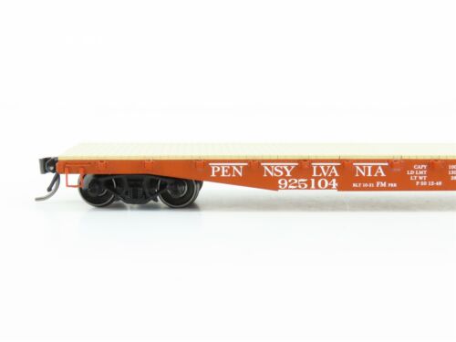 HO InterMountain #RR-32308-13 PRR Pennsylvania Railroad 42' Flat Car #925104 - Picture 2 of 12