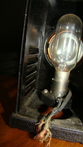 ANTIGUO PROYECTOR DE TIRA DE PELÍCULA DE 35 MM DAVIDSON MIGHTY MIDGET DE COLECCIÓN DÉCADA DE 1930 FUNCIONA - Imagen 6 de 10