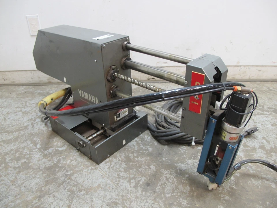 Conjunto de robot Pick Place Yamaha Motor Company YP340A YP340-A P50B04006DXS07 Foto 4 de 4