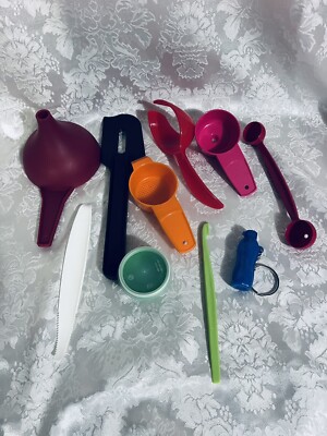 10 Pc Tupperware Lot Utensil Gadget Smidget Funnel Strainer Citrus Peeler NEW
