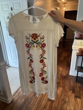 Davi and Dani Women's Embroidered Floral Dress  Size L